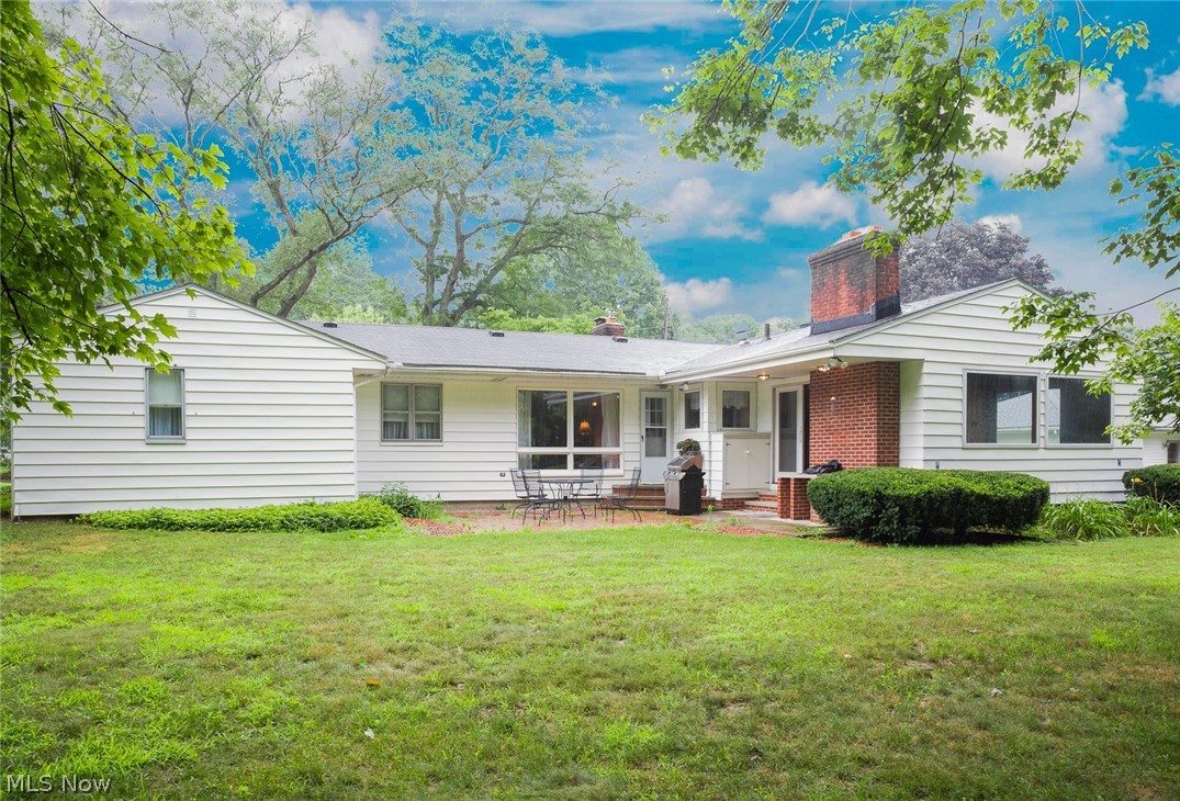 412 Mowbray Road Akron, OH 44333 - Photo 6 of 29 Gallery Image 6