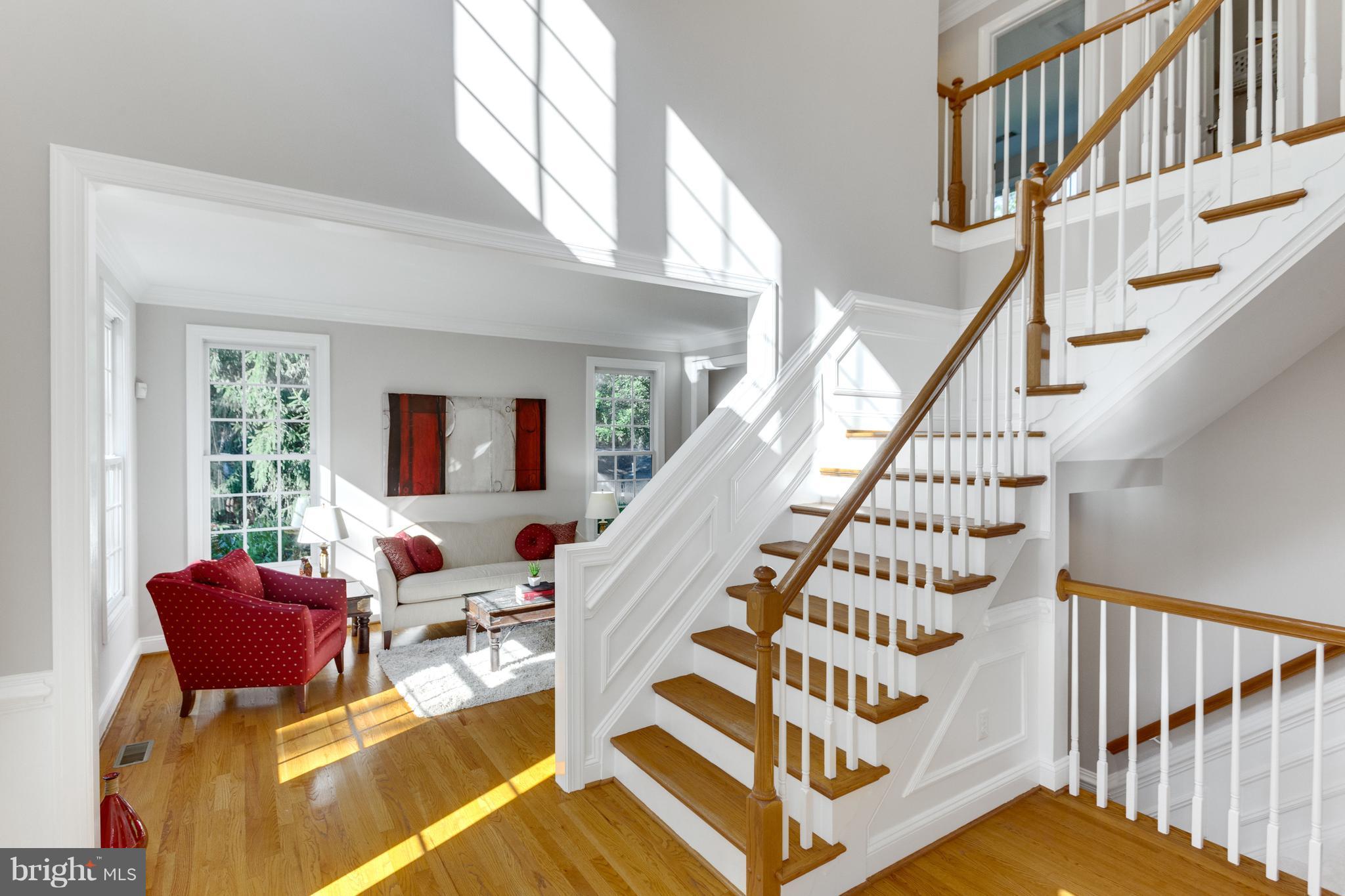 6322 Old Chesterbrook Road McLean, VA 22101 - Photo 3 of 30 Interior (General)