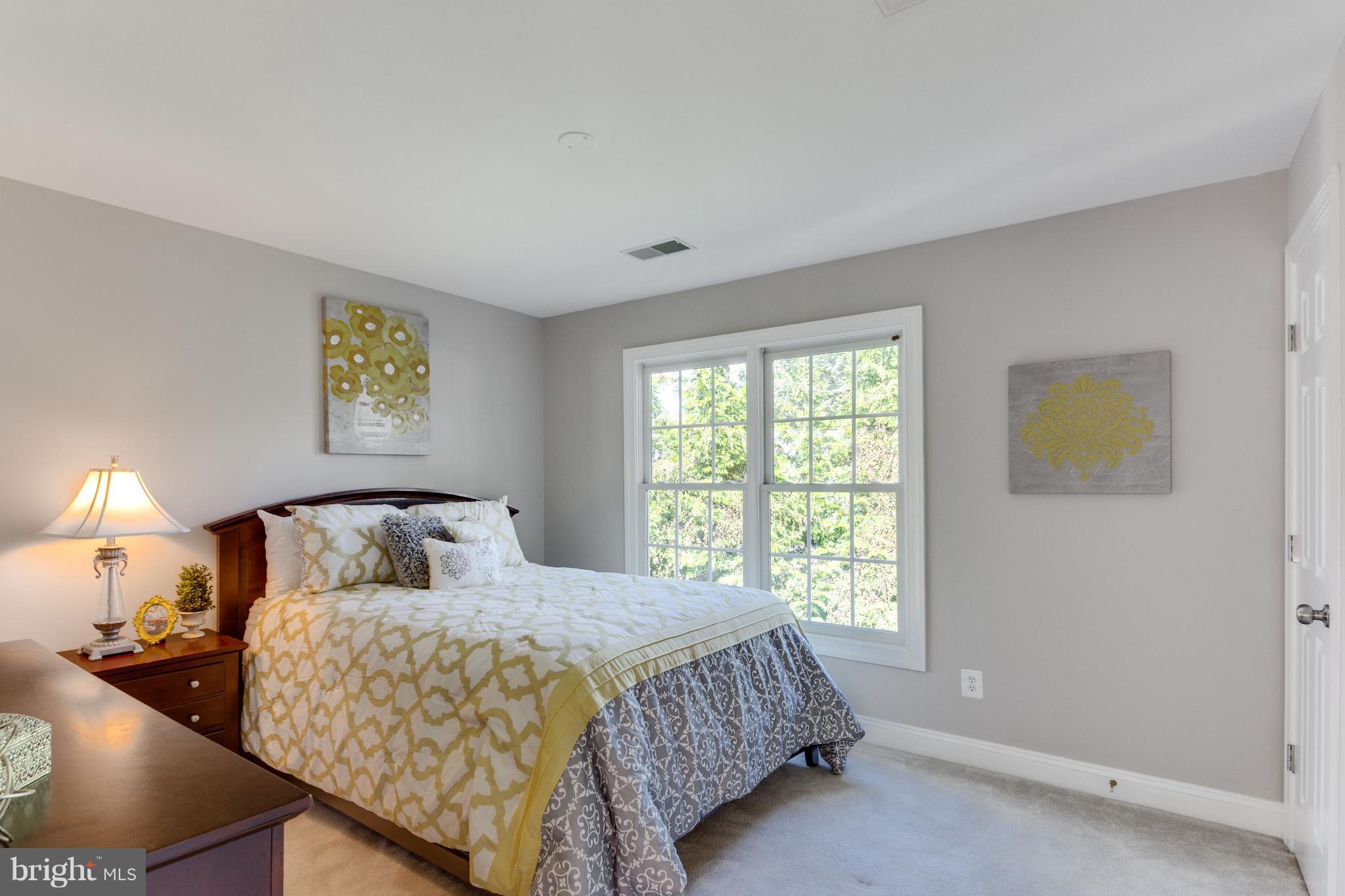 6322 Old Chesterbrook Road McLean, VA 22101 - Photo 21 of 30 Bedroom 3