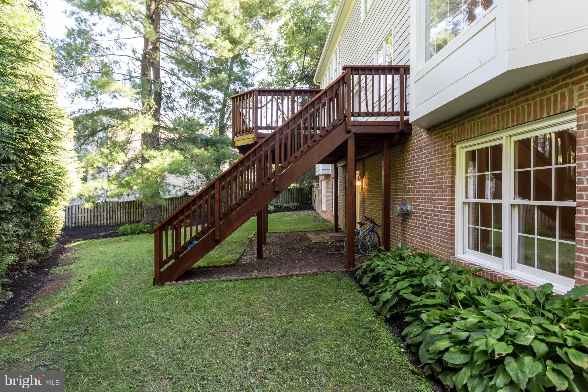 6322 Old Chesterbrook Road McLean, VA 22101 - Photo 30 of 30 Exterior (Rear)