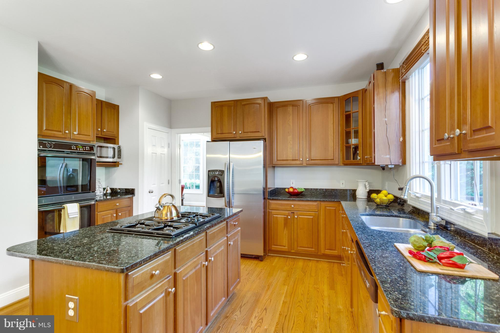 6322 Old Chesterbrook Road McLean, VA 22101 - Photo 9 of 30 Kitchen