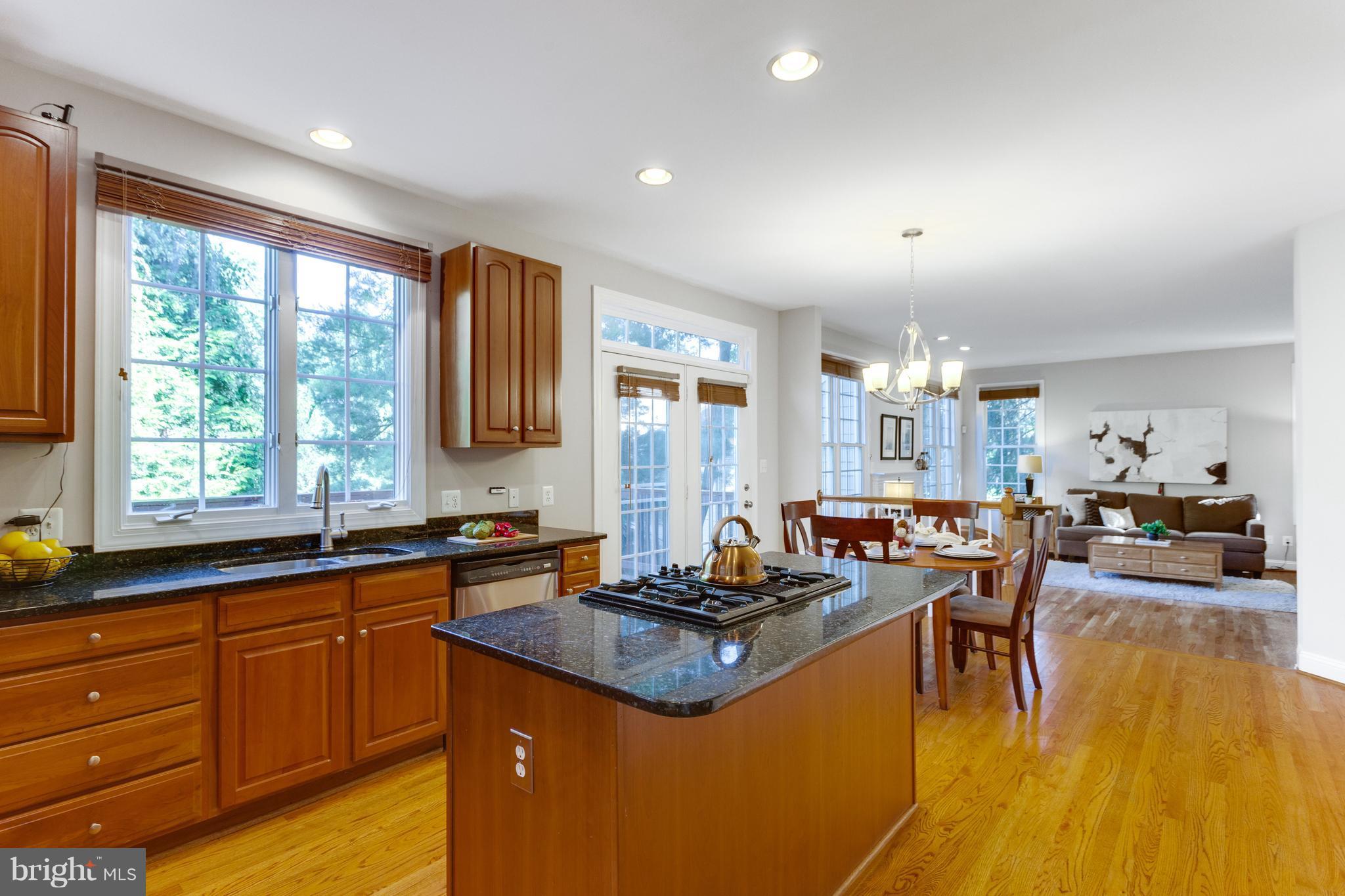 6322 Old Chesterbrook Road McLean, VA 22101 - Photo 10 of 30 Kitchen