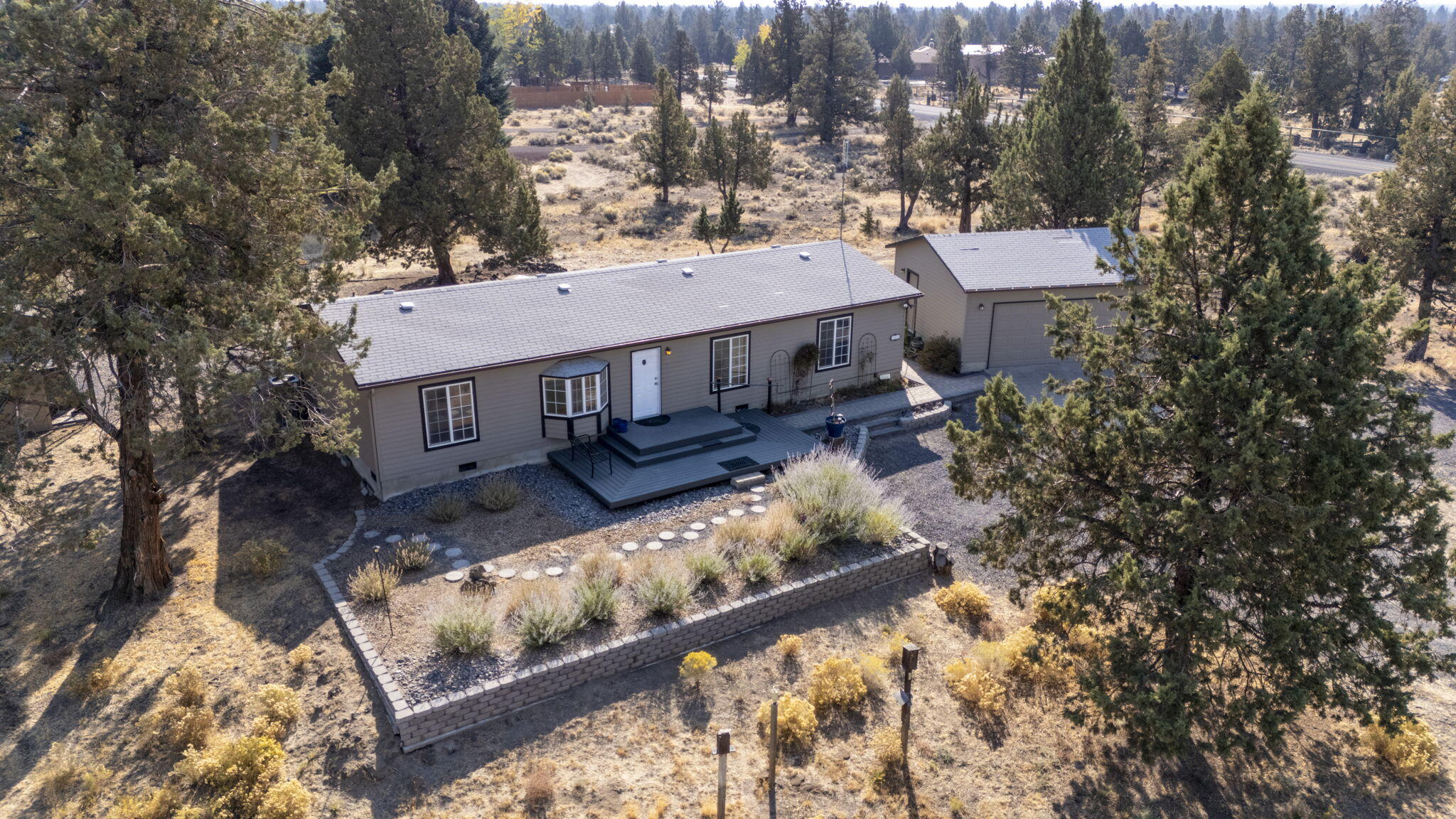 64880 McGrath Road Bend, OR 97701 - Photo 2 of 37 aerial