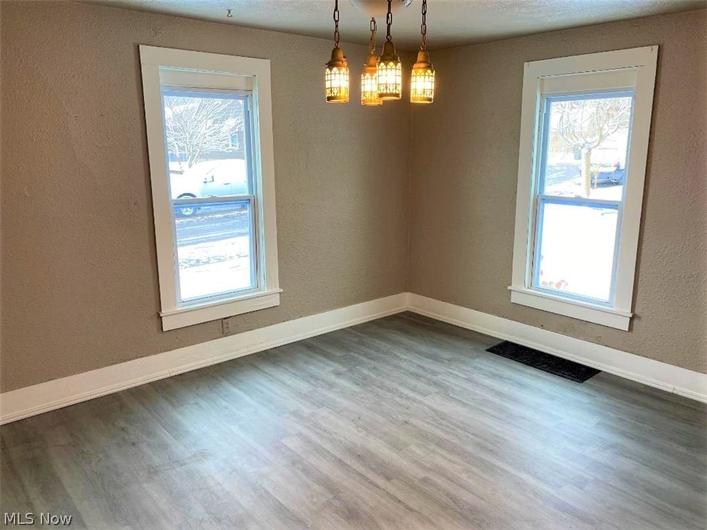 1653 Spring Street Coshocton, OH 43812 - Photo 5 of 11 Gallery Image 5
