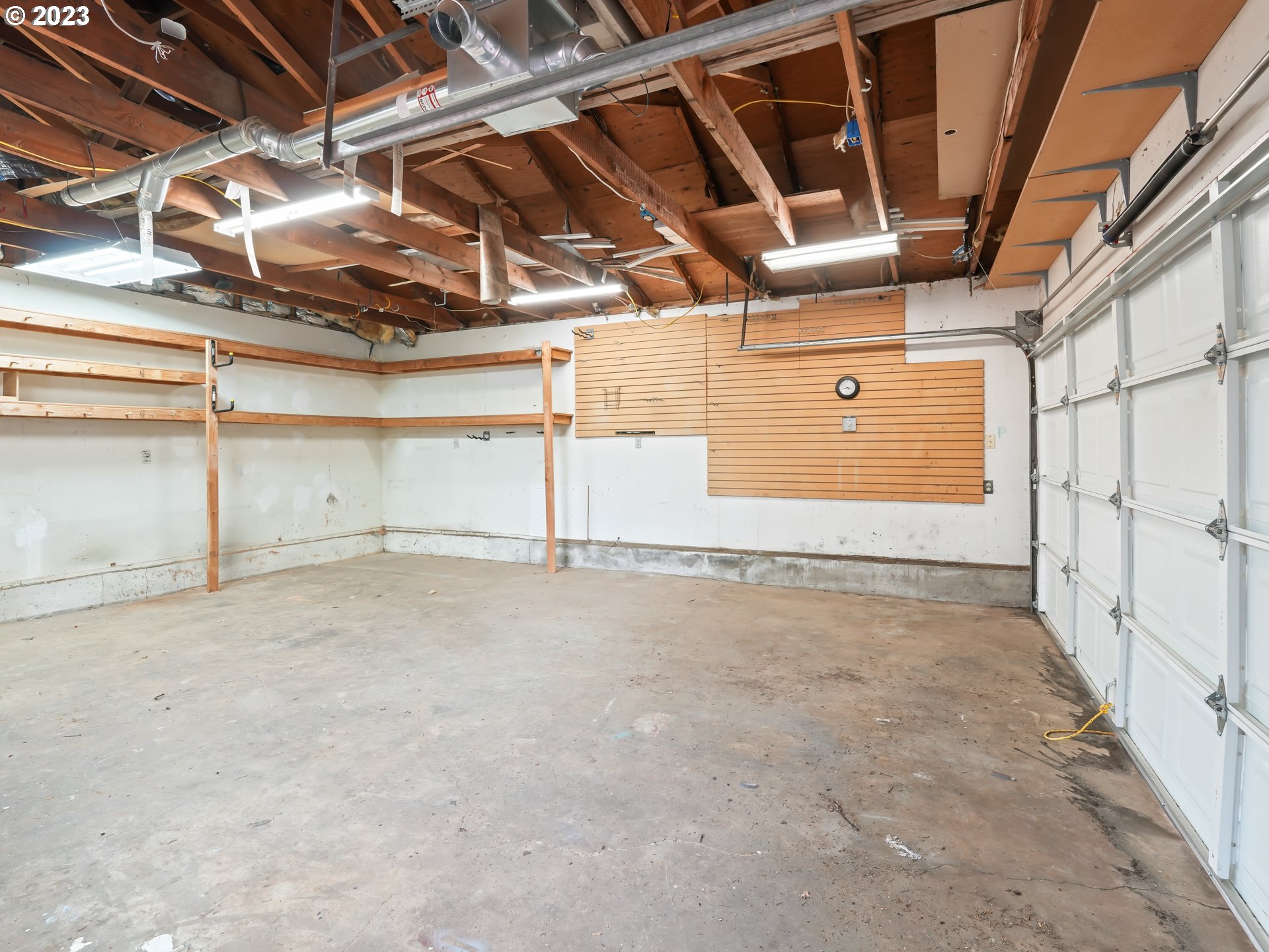 18320 Ross Avenue Sandy, OR 97055 - Photo 43 of 48 a view of a garage