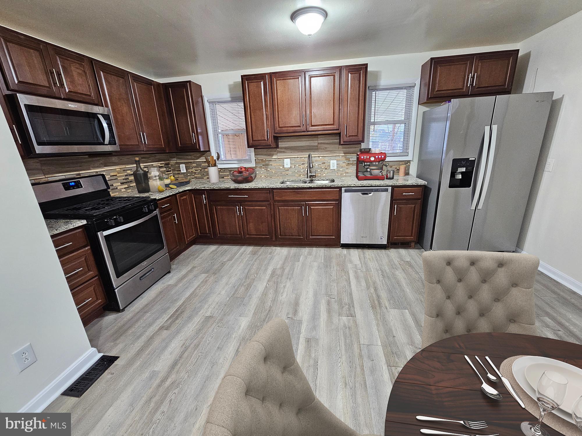 5626 Arnhem Road Baltimore, MD 21206 - Photo 3 of 38 Gallery Image 3