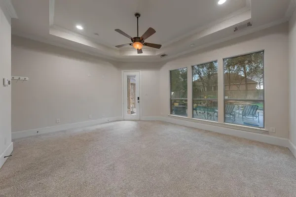 $960,000 | 109 Meadowlands Drive, Denton, TX 76210