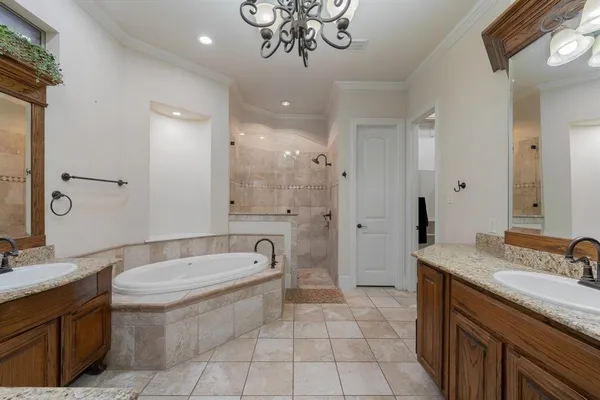 $960,000 | 109 Meadowlands Drive, Denton, TX 76210