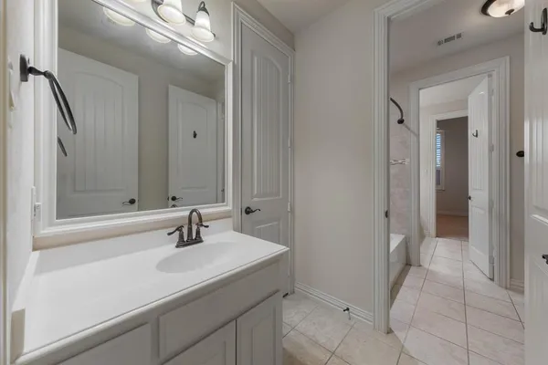 $960,000 | 109 Meadowlands Drive, Denton, TX 76210