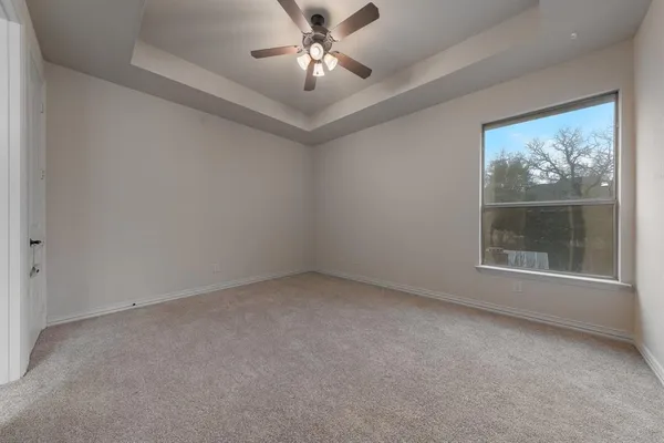 $960,000 | 109 Meadowlands Drive, Denton, TX 76210