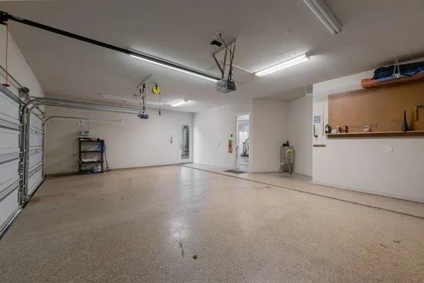 $960,000 | 109 Meadowlands Drive, Denton, TX 76210