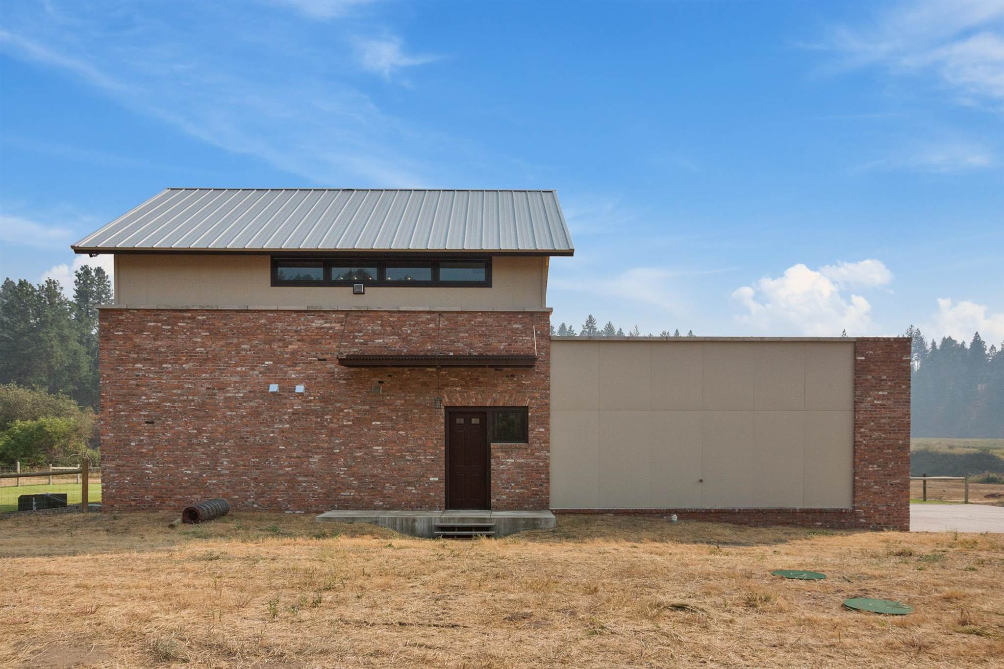10422 South Hangman Valley Road Spokane, WA 99224 - Photo 2 of 34 Gallery Image 2