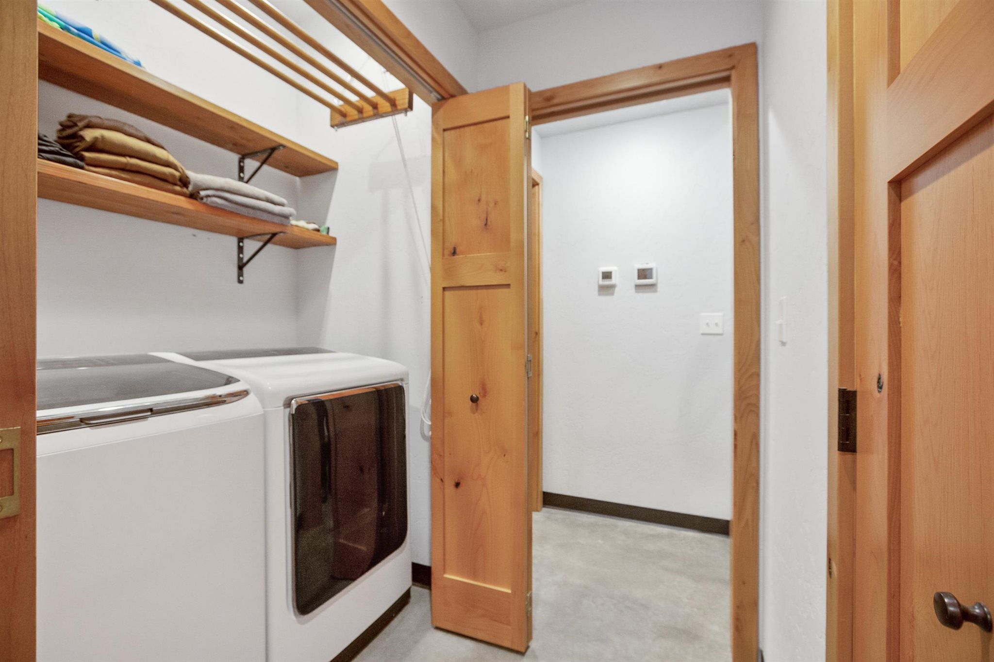 10422 South Hangman Valley Road Spokane, WA 99224 - Photo 22 of 34 Gallery Image 22