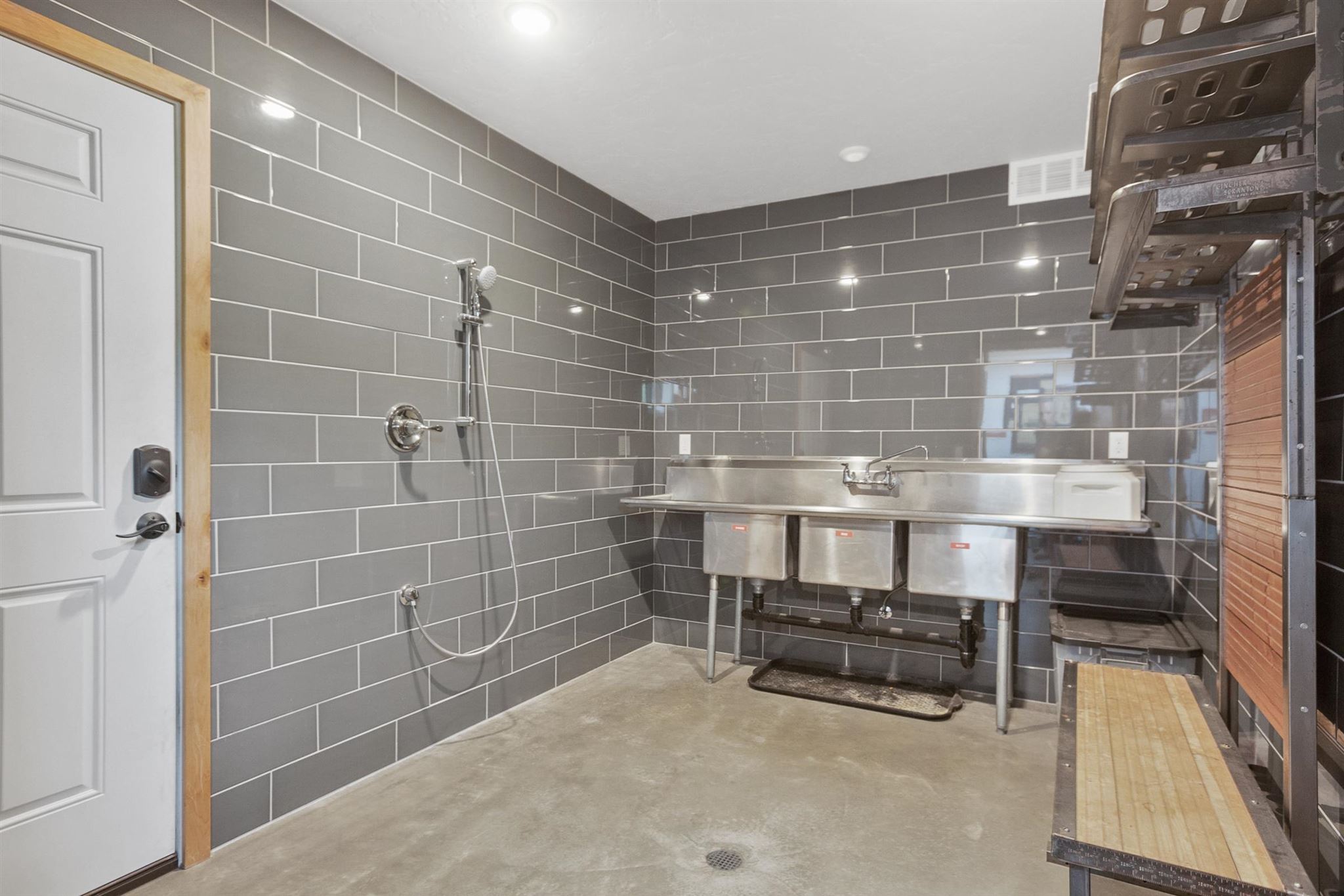 10422 South Hangman Valley Road Spokane, WA 99224 - Photo 23 of 34 Gallery Image 23