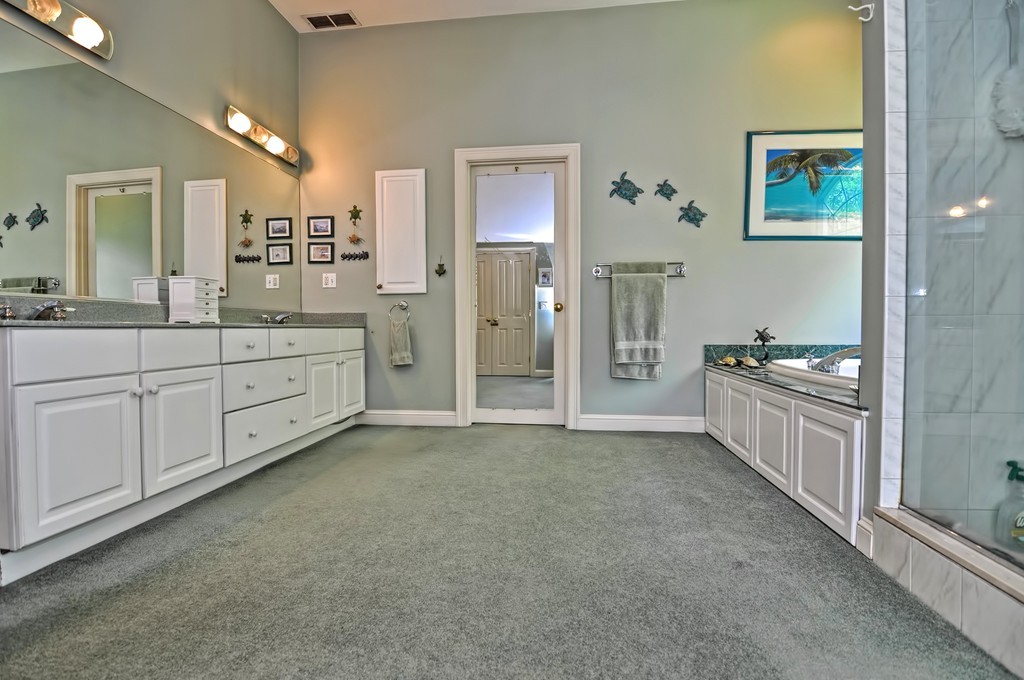 27 Eastmount Road Medfield, MA 02052 - Photo 21 of 30 Gallery Image 21