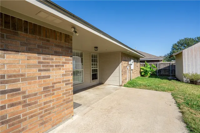 $2,200 | 1520 Strasburg Circle, College Station, TX 77845