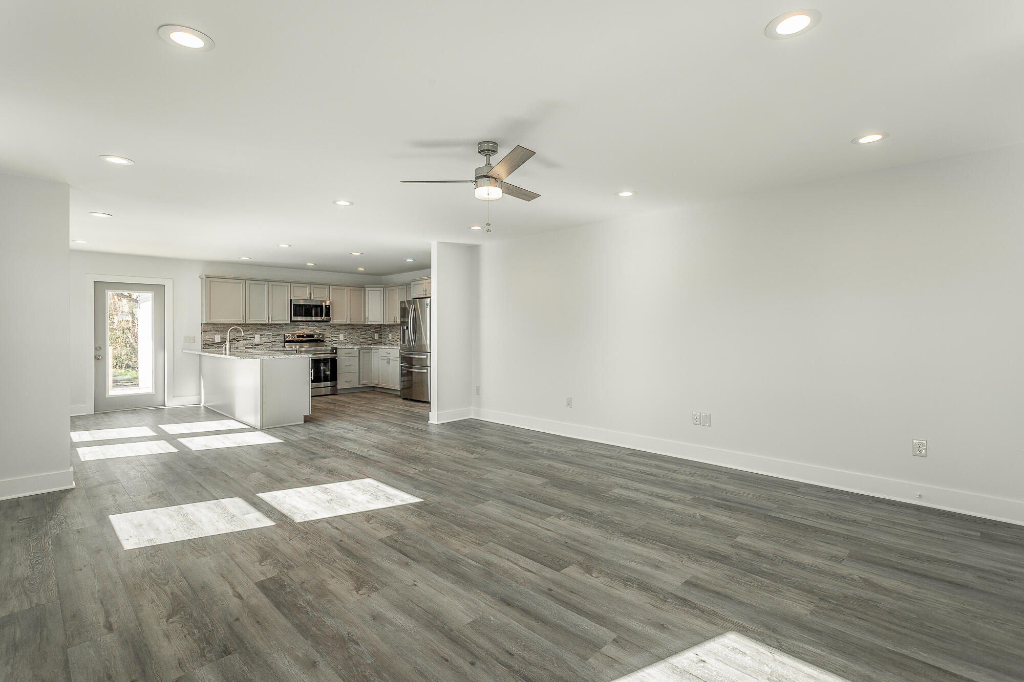 4002 Bennett Road Chattanooga, TN 37412 - Photo 3 of 46 Beautiful Open Floor Plan