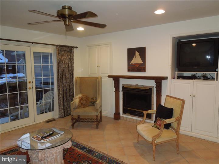 36 Southampton Parish Road Landenberg, PA 19350 - Photo 11 of 24 Family Room