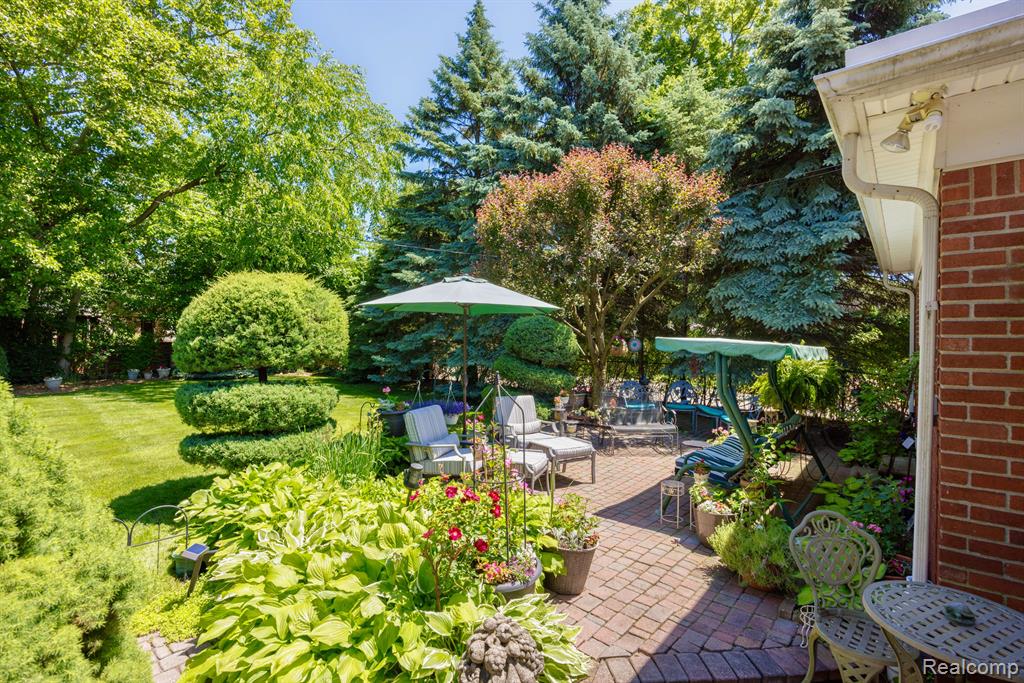 1020 Yorkshire Road Grosse Pointe Park, MI 48230 - Photo 48 of 83