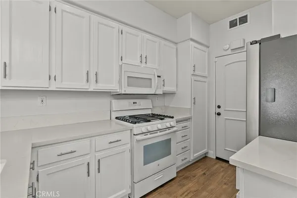 $645,000 | 23147 Napa Drive, Valencia, CA 91354