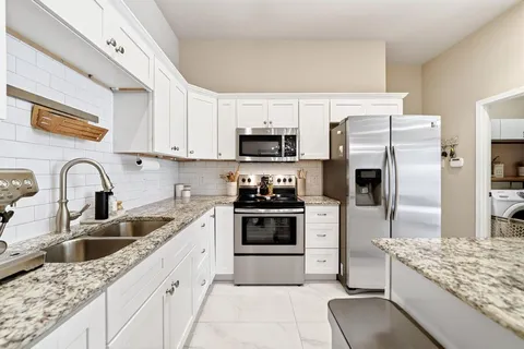 $499,000 | 6622 Windward View Drive, Rowlett, TX 75088