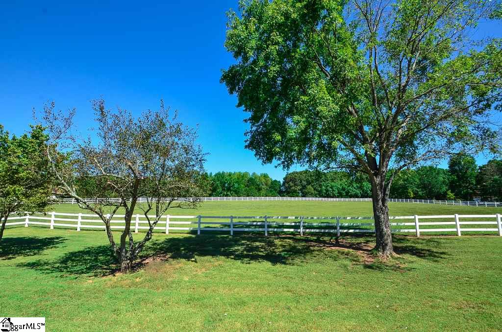 450 Farm Lake Road Boiling Springs, SC 29316 - Photo 32 of 32 Gallery Image 32