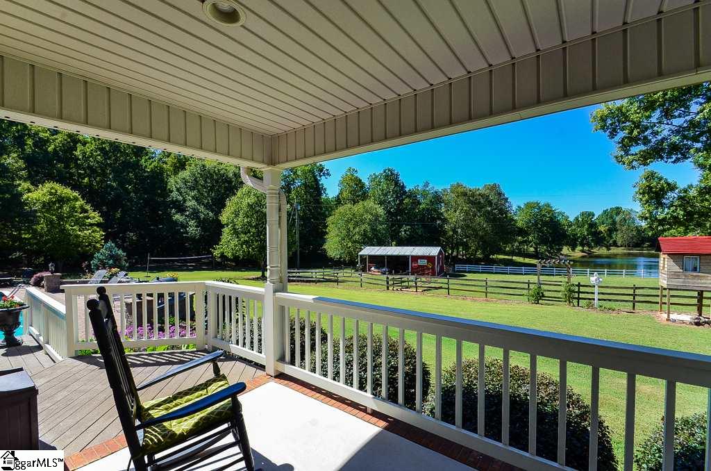 450 Farm Lake Road Boiling Springs, SC 29316 - Photo 6 of 32 Gallery Image 6
