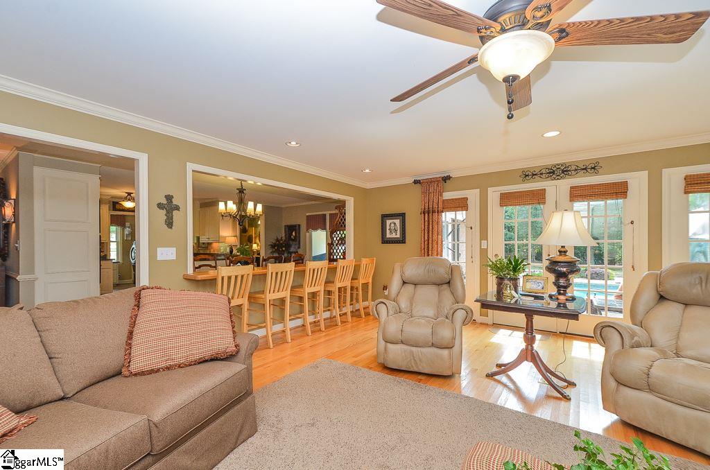 450 Farm Lake Road Boiling Springs, SC 29316 - Photo 9 of 32 Gallery Image 9