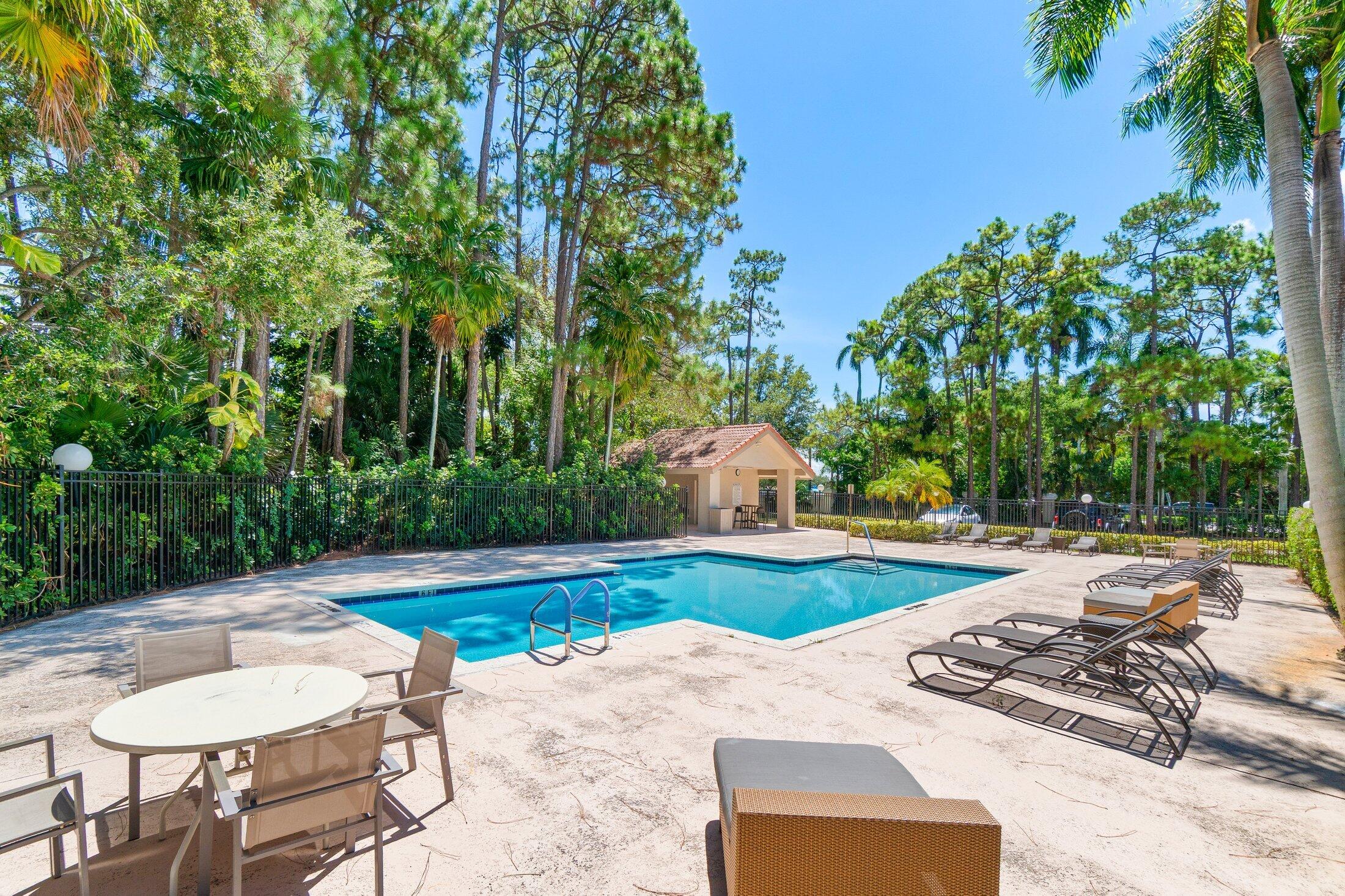 5750 Coach House Circle, Unit C Boca Raton, FL 33486 - Photo 27 of 30 Community Pool