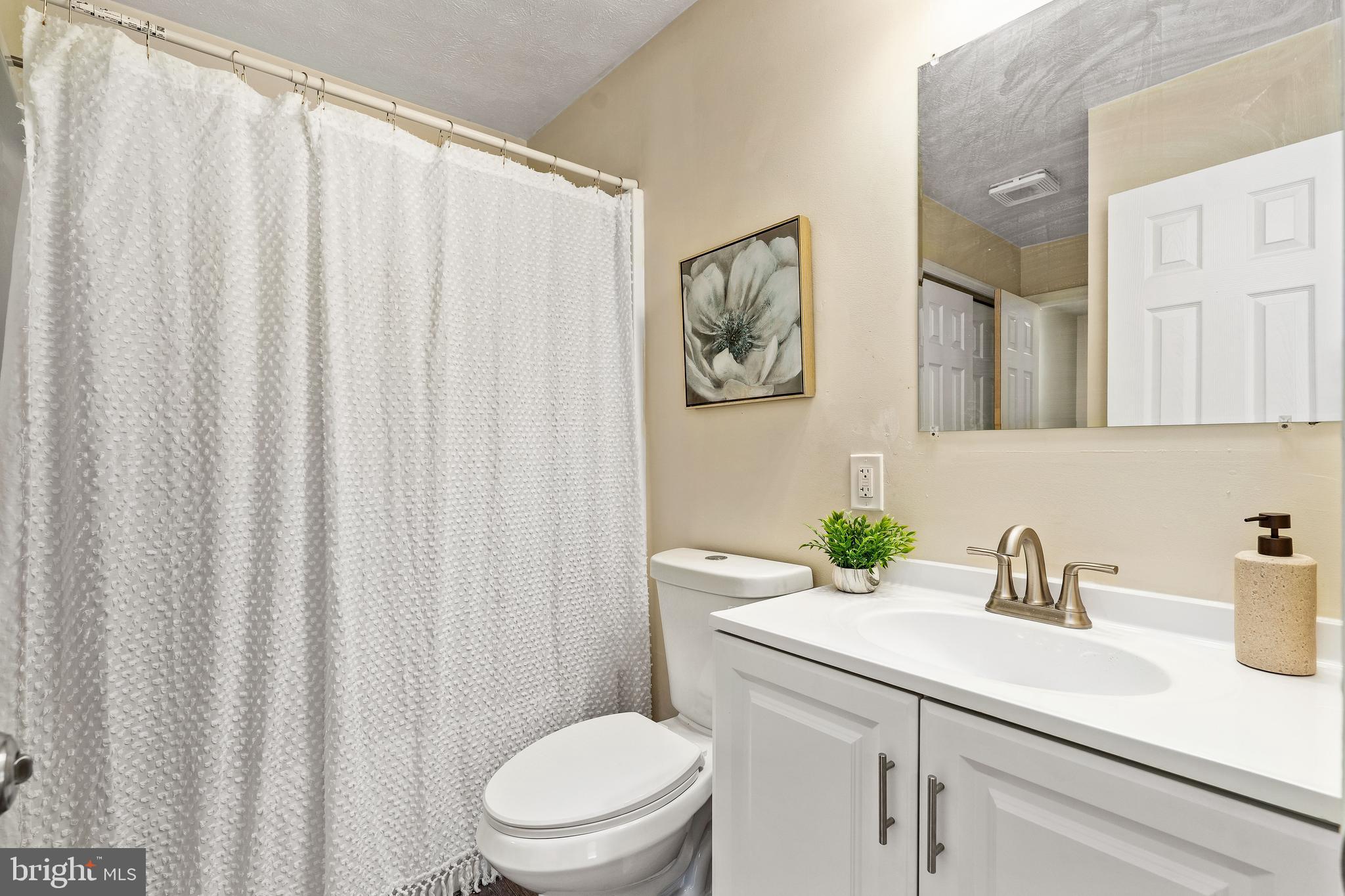 169 East Village Road Elkton, MD 21921 - Photo 22 of 30 UPSTAIRS FULL BATH