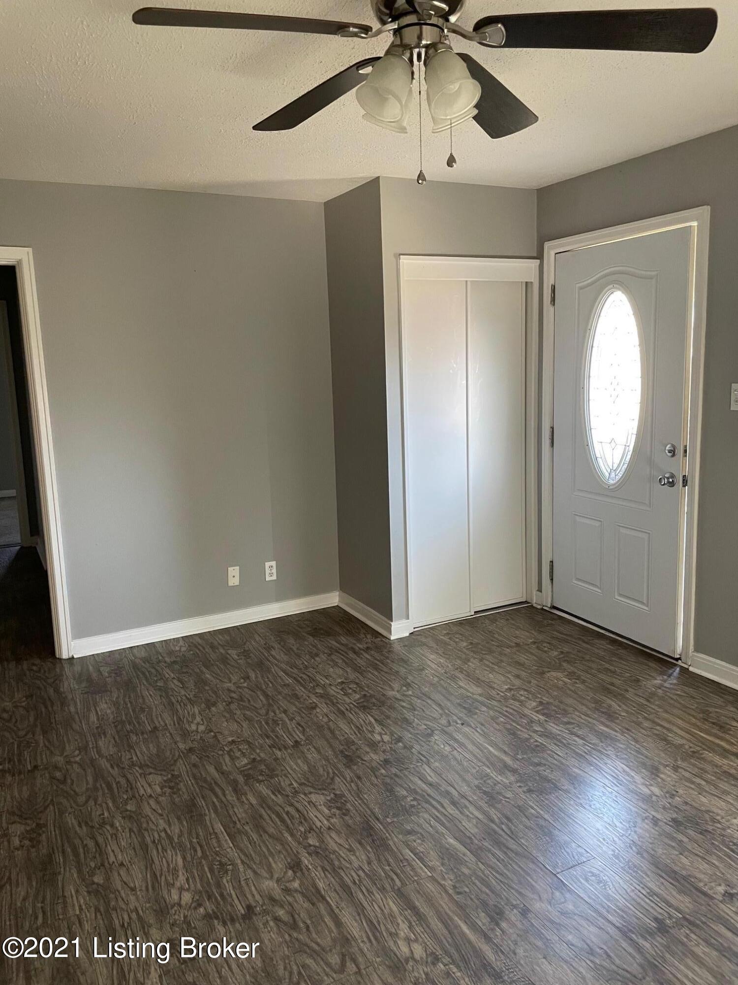 3144 Talisman Road Louisville, KY 40220 - Photo 2 of 5 IMG_0239