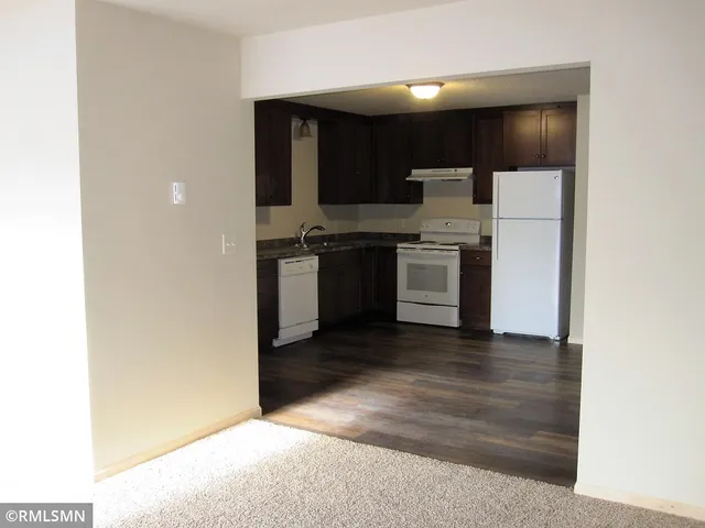 $1,150 | 308 Willow Street, Unit 5, Somerset, WI 54025