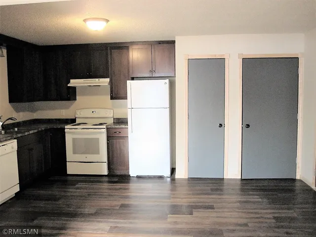 $1,150 | 308 Willow Street, Unit 5, Somerset, WI 54025