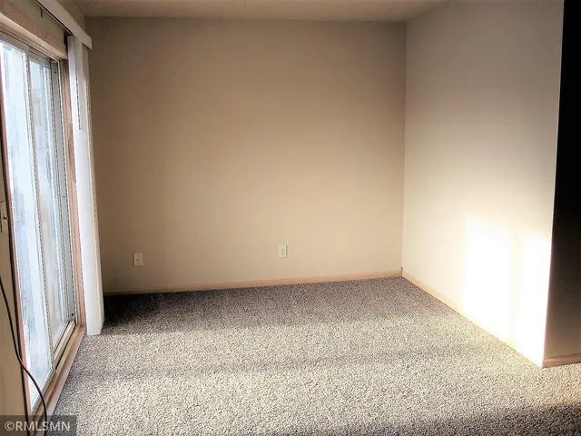 $1,150 | 308 Willow Street, Unit 5, Somerset, WI 54025