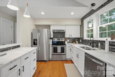 $359,900 | 11113 Blue Heron Drive, Charlotte, NC 28226