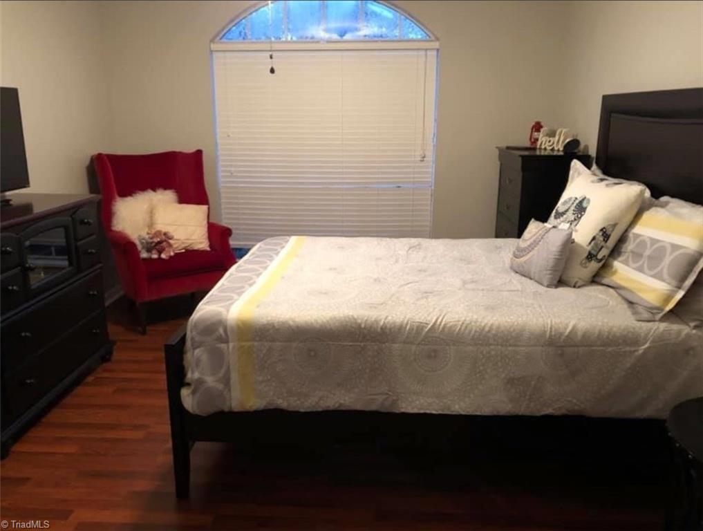 3210 Pipers Way High Point, NC 27265 - Photo 14 of 15 Gallery Image 14