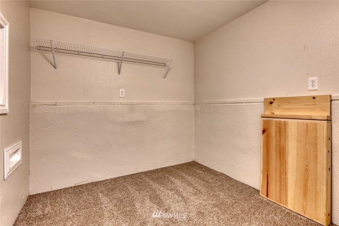 17517 48th Street East Lake Tapps, WA 98391 - Photo 23 of 36 a view of an empty room