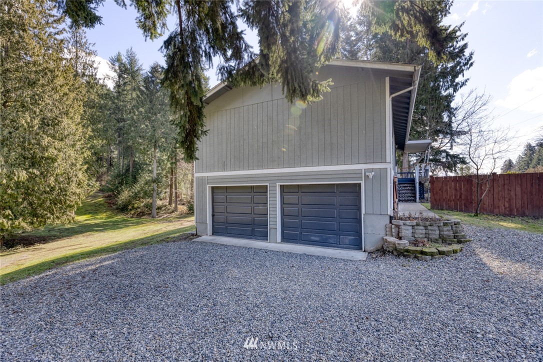 17517 48th Street East Lake Tapps, WA 98391 - Photo 30 of 36 a view of backyard and entertaining space