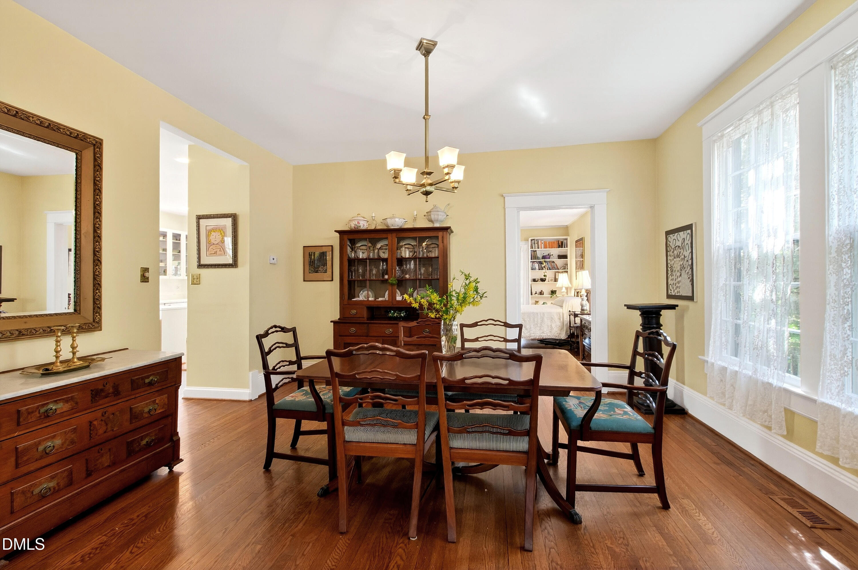 120 Forest Road Raleigh, NC 27605 - Photo 23 of 38 Dining