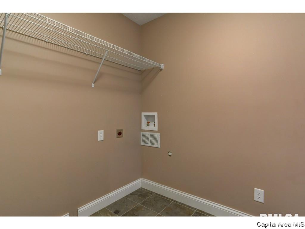 2910 Cronin Drive Springfield, IL 62711 - Photo 30 of 36