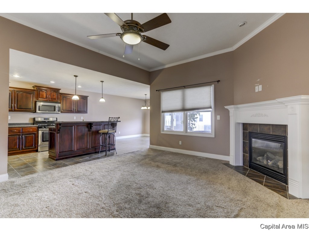 2910 Cronin Drive Springfield, IL 62711 - Photo 5 of 36