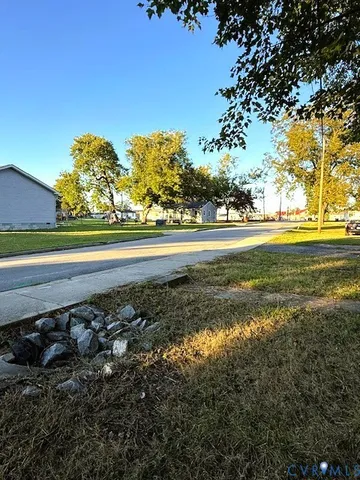 $165,000 | 300 Pennsylvania Avenue, Emporia, VA 23847