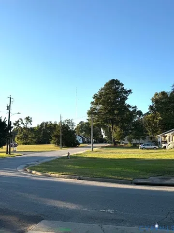 $165,000 | 300 Pennsylvania Avenue, Emporia, VA 23847