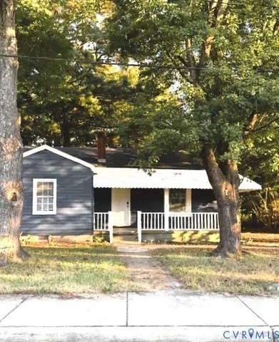 $165,000 | 300 Pennsylvania Avenue, Emporia, VA 23847