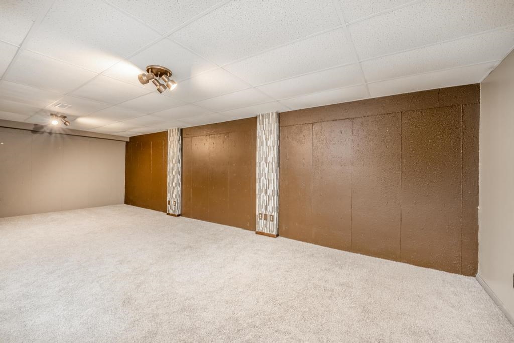 501 West 33rd Avenue Winfield, KS 67156 - Photo 16 of 33