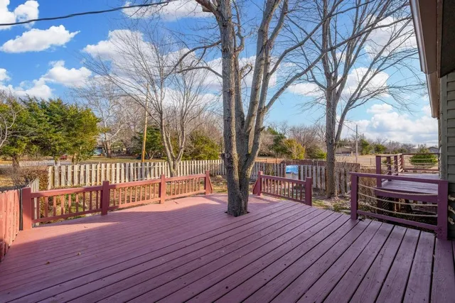 $244,000 | 501 West 33rd Avenue, Winfield, KS 67156