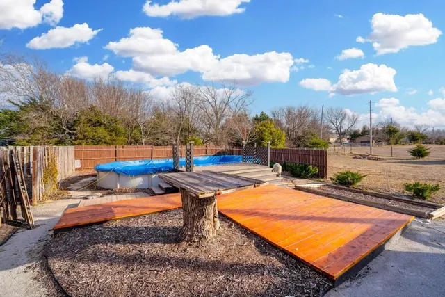 $244,000 | 501 West 33rd Avenue, Winfield, KS 67156