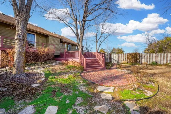 $244,000 | 501 West 33rd Avenue, Winfield, KS 67156