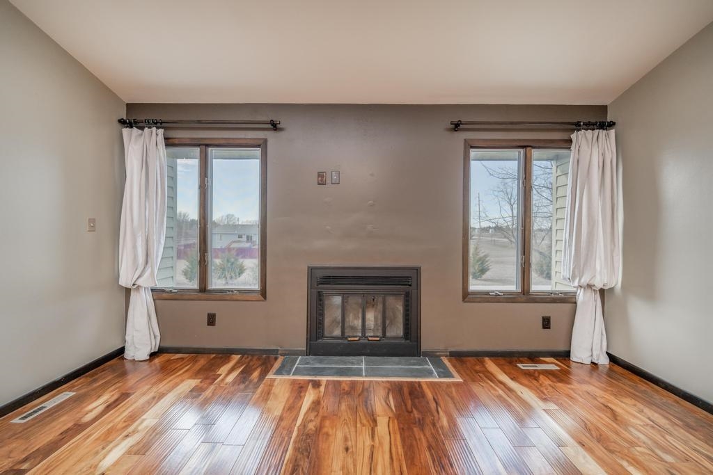 501 West 33rd Avenue Winfield, KS 67156 - Photo 5 of 33