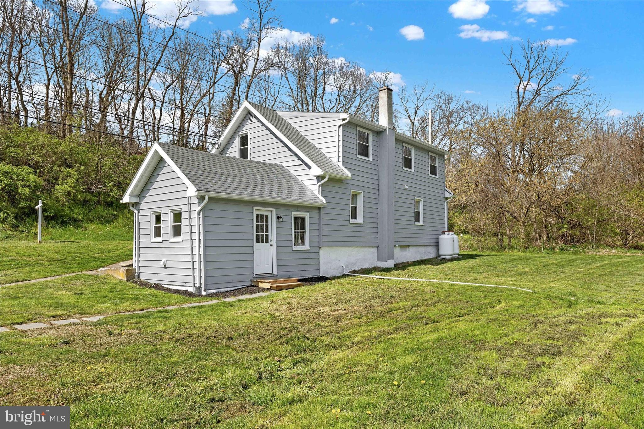 1698 Wabank Road Lancaster, PA 17603 - Photo 3 of 28 Gallery Image 3